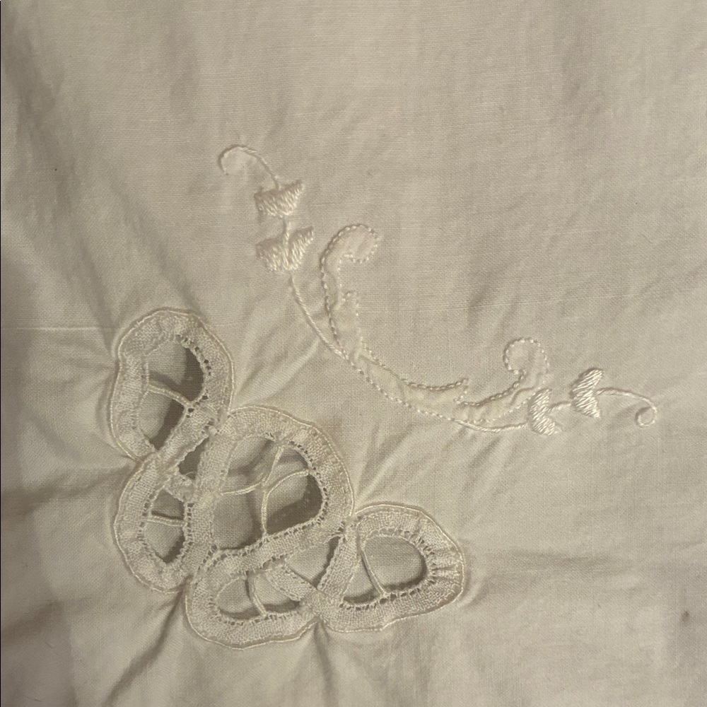 Embroidered White Pillowcase - Picture 3 of 10